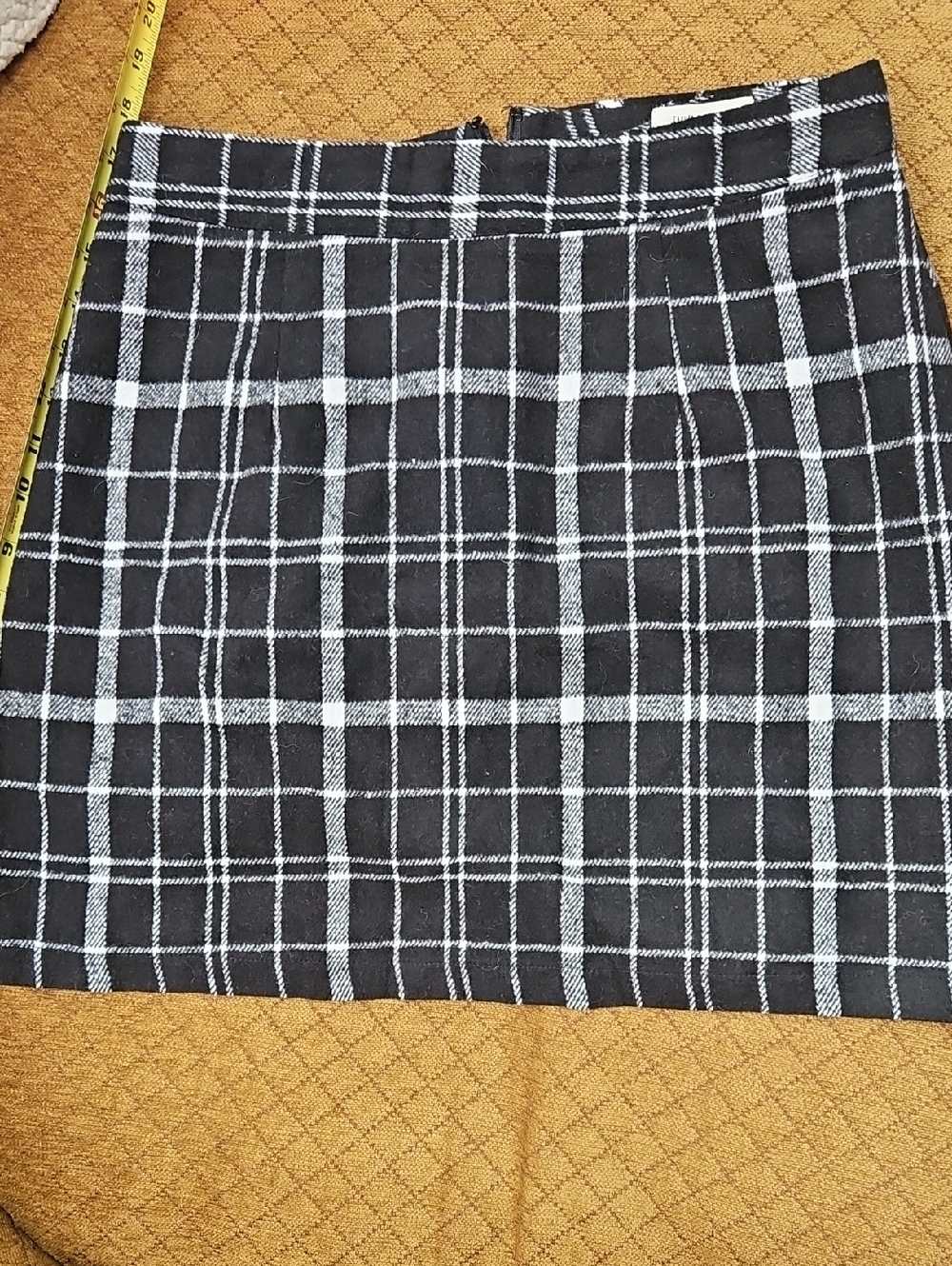 Fashion On Earth Black & White Plaid Tailored & Lined Women's Skirt Large